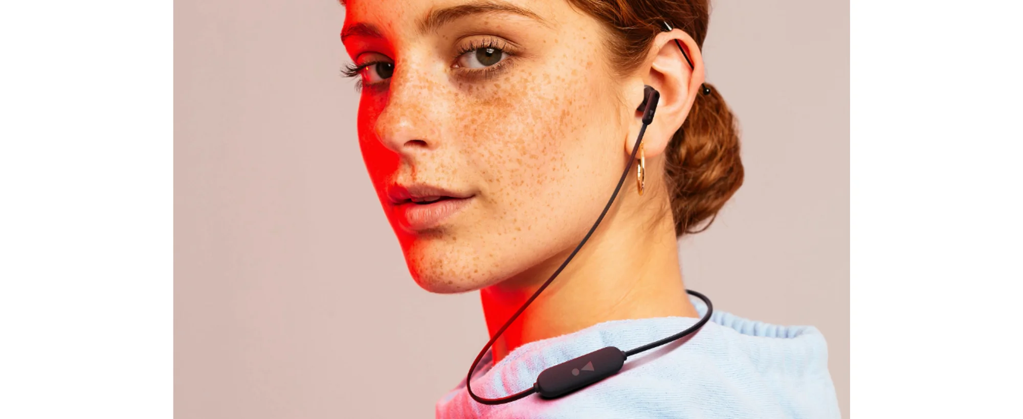 سماعات أذن JBL Tune 215BT لاسلكية بتقنية بلوتوث - أسود - Image 16