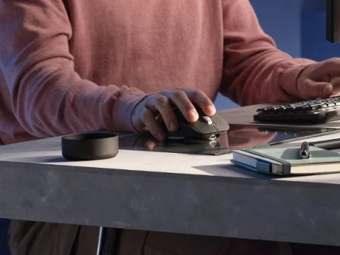 ماوس لاسلكي Logitech MX Master 3S for Mac بدقة 8000 DPI، رمادي فاتح - Thumbnail 11