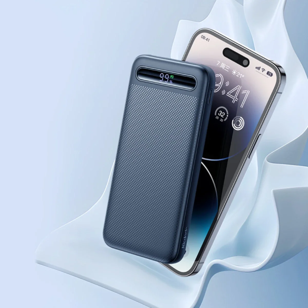 Mcdodo MC-3882 10000mAh Power Bank with Digital Display, 22.5W, USB-C & Dual USB-A - Blue - Thumbnail 3
