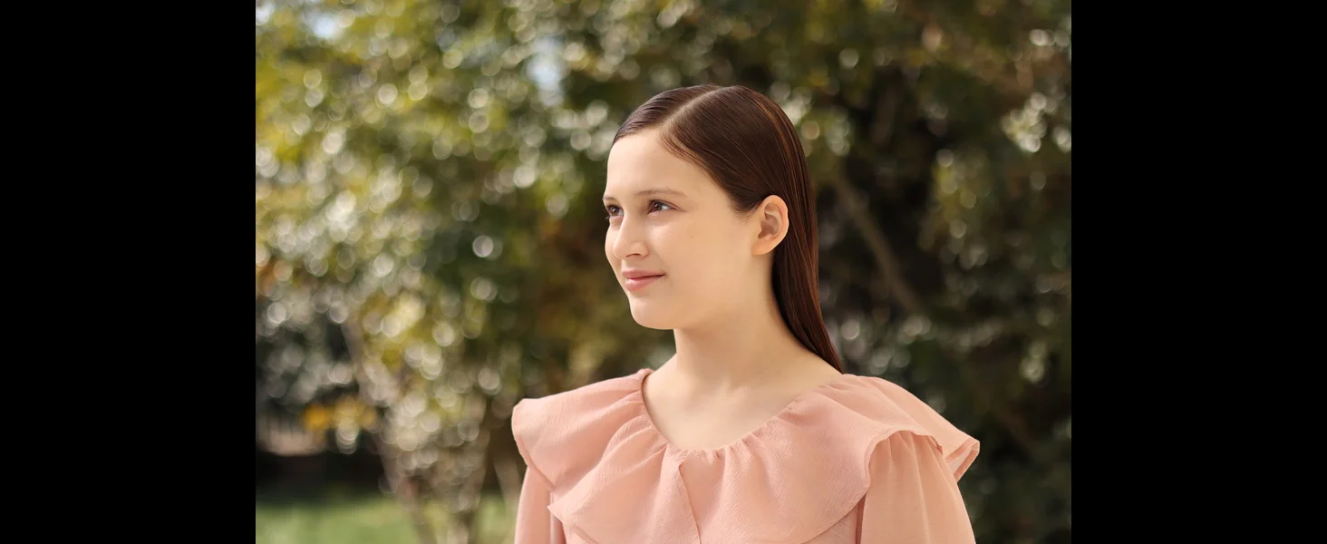 Canon EOS R100 24.1MP Mirrorless Camera with RF-S 18-45mm Lens - Thumbnail 10