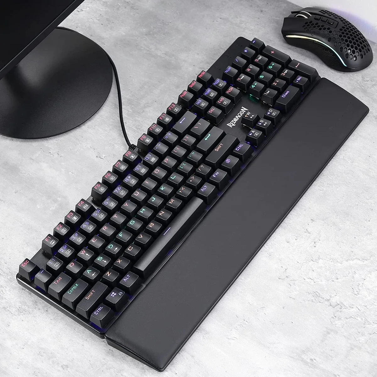 مسند معصم للكيبورد Redragon P037 Meteor L من إسفنج الذاكرة للكيبوردات 104 مفتاح - Thumbnail 4