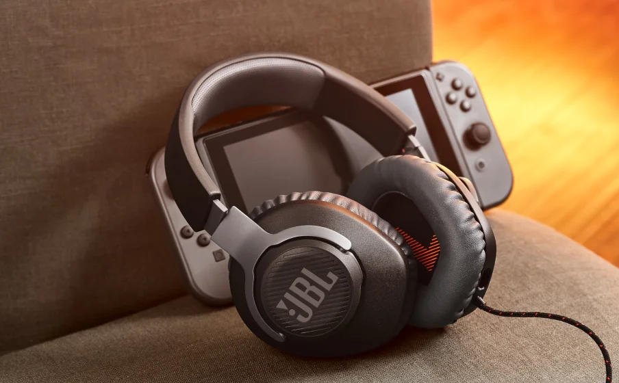 JBL Quantum 100 Custom Wired Gaming Headset Black - Thumbnail 7
