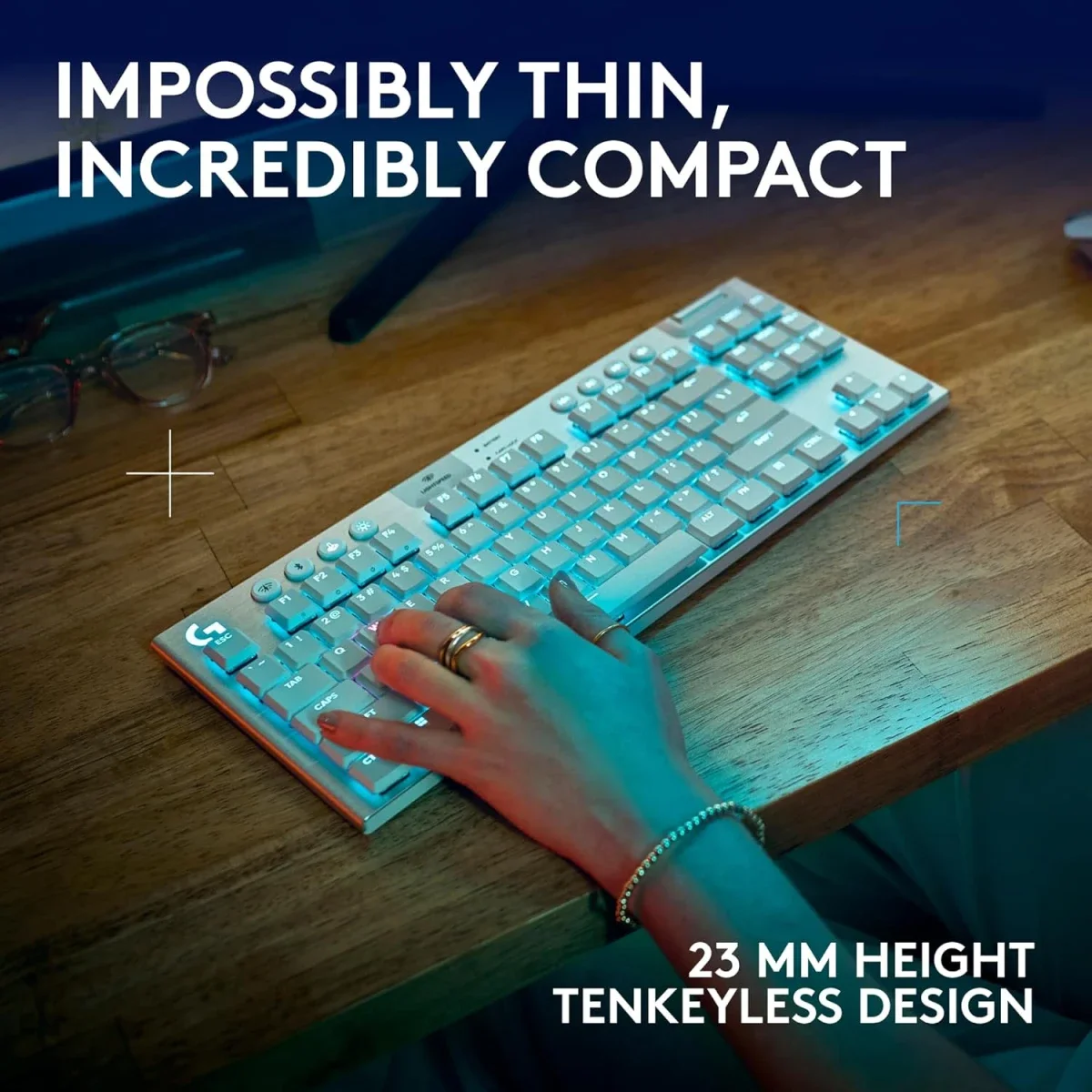 Logitech White Wireless TKL Gaming Keyboard with RGB, G915 X LIGHTSPEED - Thumbnail 7