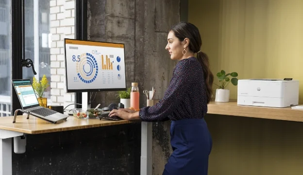 كمبيوتر الكل في واحد HP ProOne 440 G9 مقاس 24 إنش IPS FHD بمعالج Intel Core i7-14700T وذاكرة 16GB وتخزين 512GB SSD لون أسود - Image 20