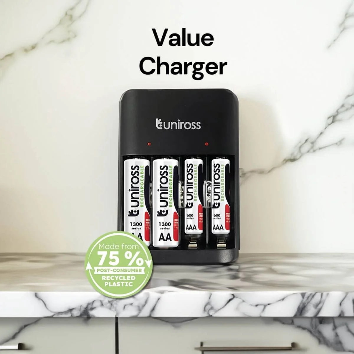 Uniross Compact Battery Charger for AA, AAA & 9V with 4 AA Rechargeable Batteries - Thumbnail 3